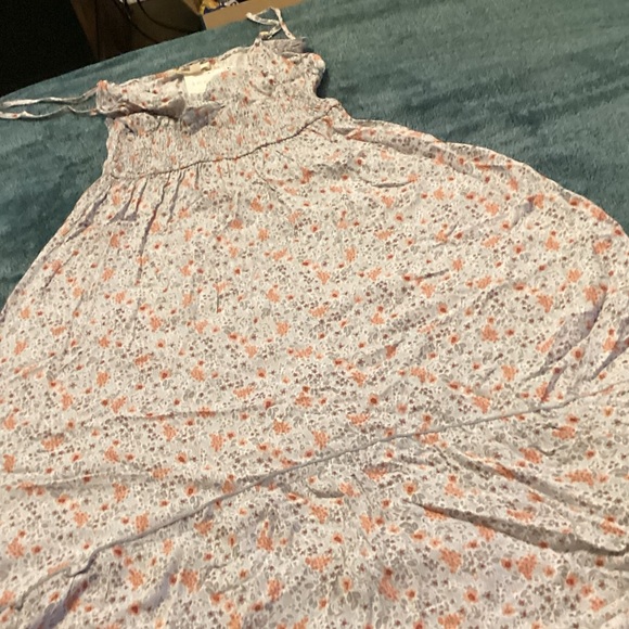 Promesa Gray and Pink Floral Blouse - Picture 5 of 6